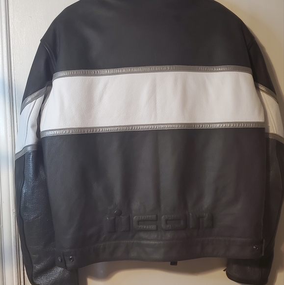 ICON Motorcycle Jacket - Picture 6 of 9